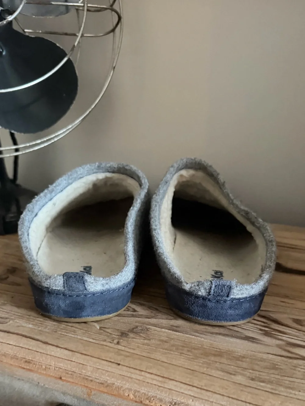 Olukai Humani Hulu Grey Wool Sheep Fur Lined Slip On Mule Slide Sandals 11